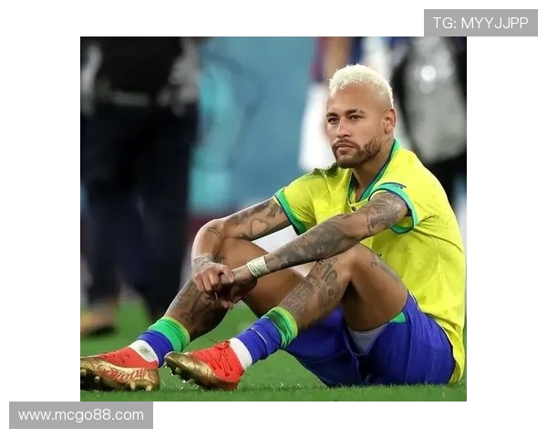 以足球短裤女风格解构内马尔场上表现与个人魅力多维度分析全景